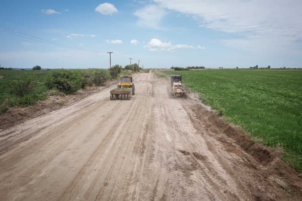 Avanzan los convenios de colaboración para fortalecer el mantenimiento de caminos rurales