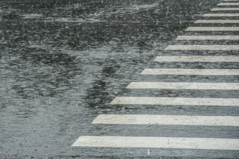 El SMN emitió alerta naranja y amarilla por tormentas para la noche de este jueves en distintas áreas de la provincia